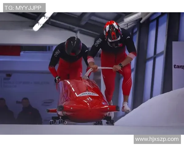 英国选手在世界钢架雪车锦标赛中逆袭夺冠震惊全场